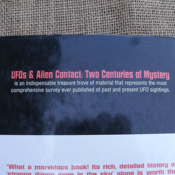 UFOs & Alien Contact: Two Centuries of Mystery book - Picture 16 of 16